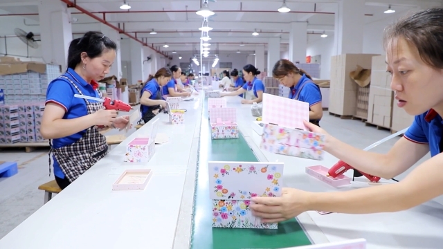 Ever Bright production line assembling printed giftware